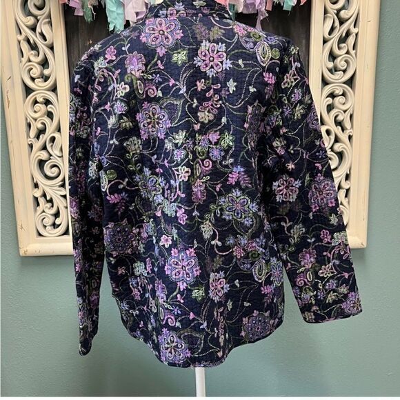 Rebecca Malone Blue Floral Quilted lightweight Jacket - Picture 5 of 8